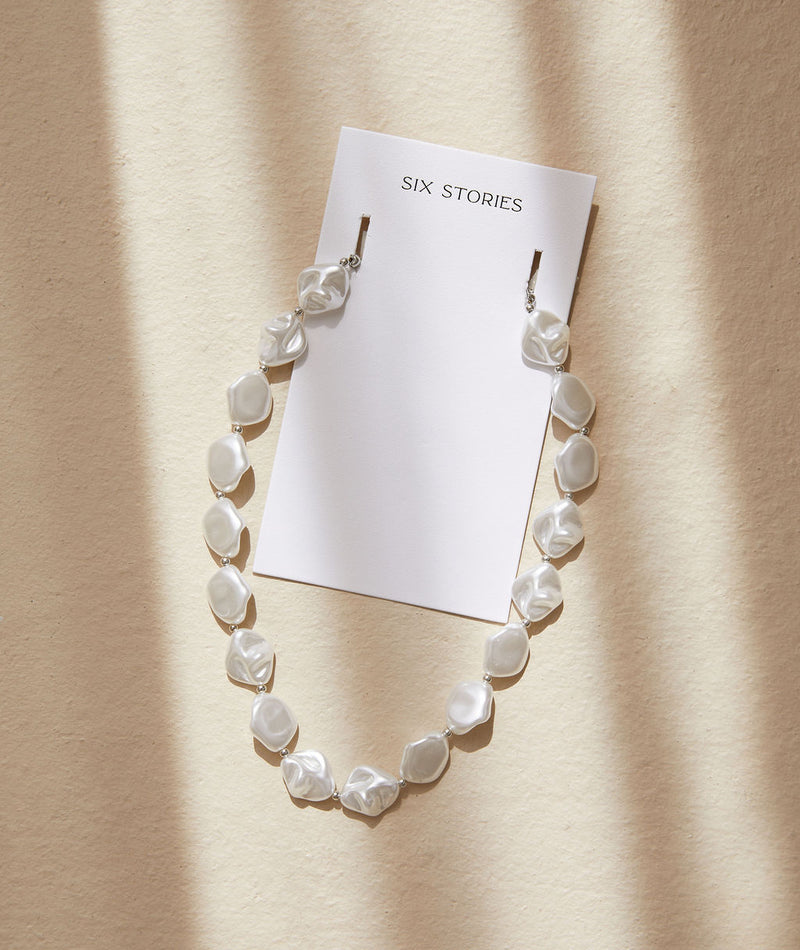 Faux Pearl Chain Necklace