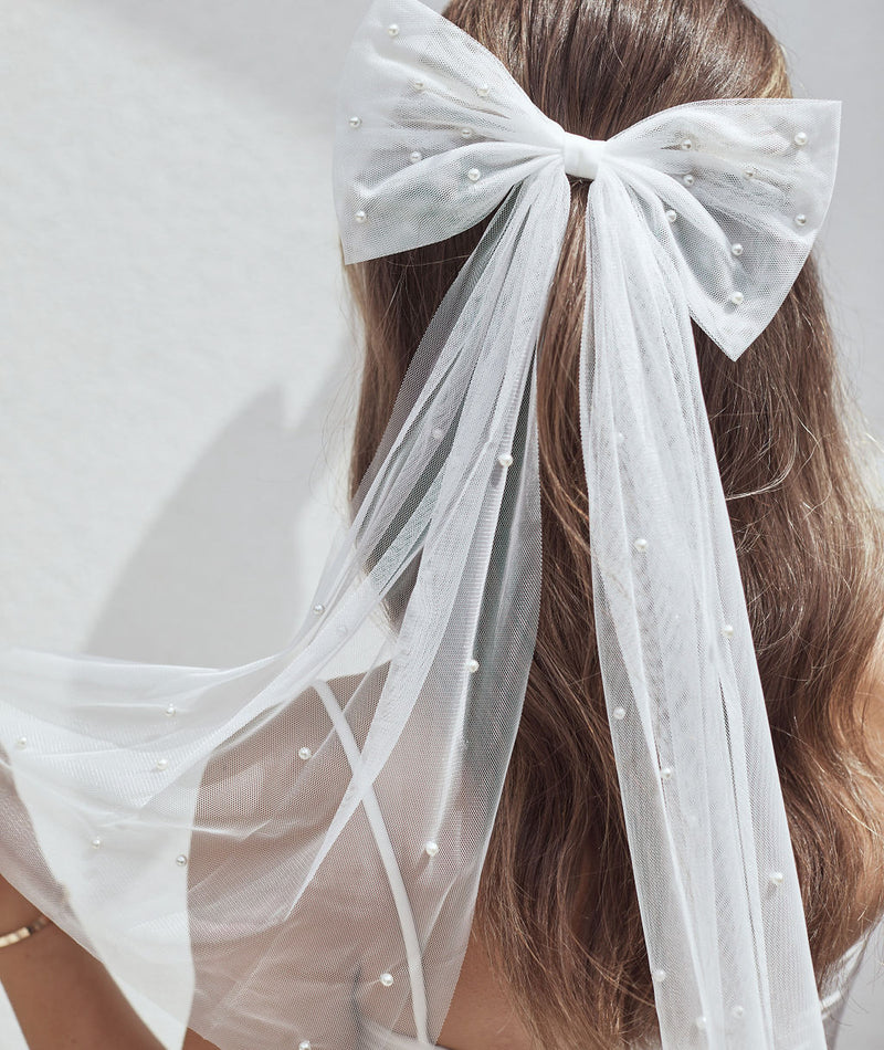 SixStories Tulle Pearl Bride Hair Bow, Veil Alternative, Wedding Bow, Pearl Veil, Bride Veil Bow, Bridal Hair Bow, Wedding Accessories Bride
